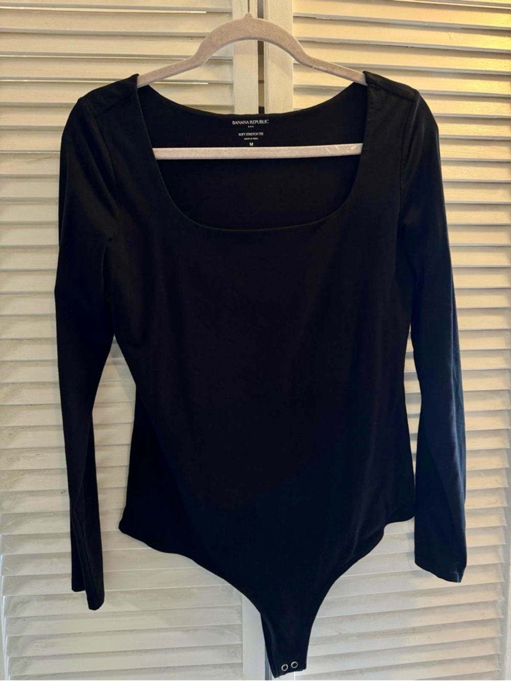 Banana Republic Black Long Sleeve Scoop Neck Bodysuit